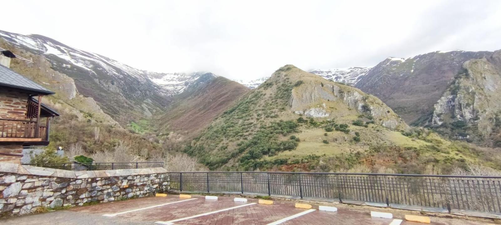 El Mirador Del Rosal Apartman Ponferrada Kültér fotó